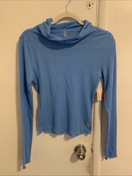 FP Movement by Free People Tops - Free people movement blue ribbed long sleeve top! NWT size small